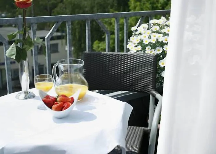 Couette-café Regina 3*