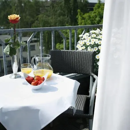 Bed & Breakfast Regina -garni 3*
