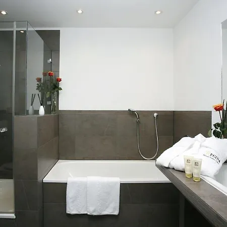Bed & Breakfast Regina -garni Cologne