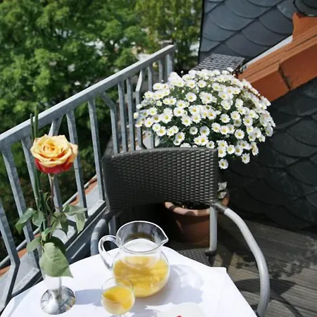 Alojamento de Acomodação e Pequeno-almoço Regina - Colónia